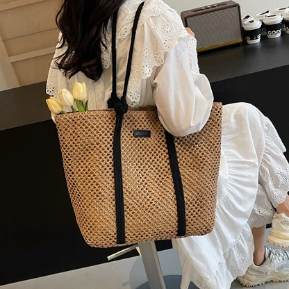 Casual Straw Bag for Beach Days