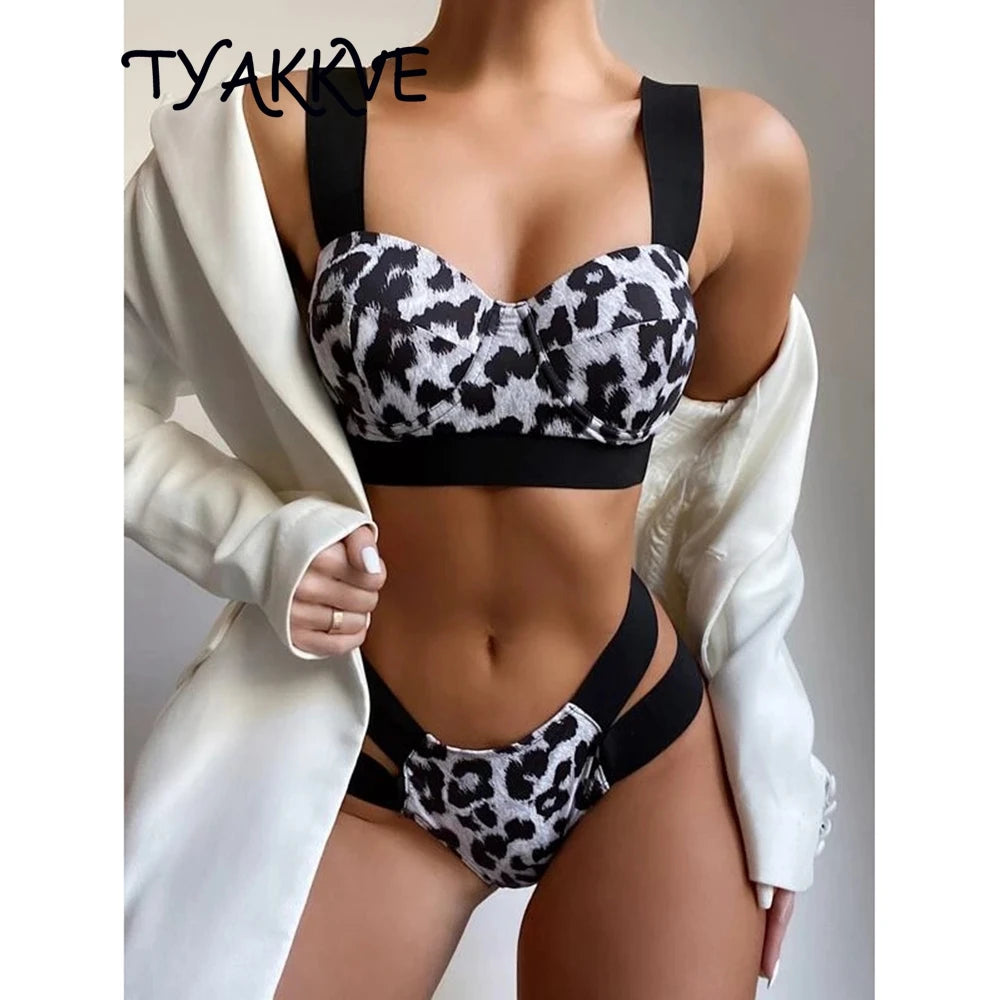 Elegant Green Floral High Waist Bikini